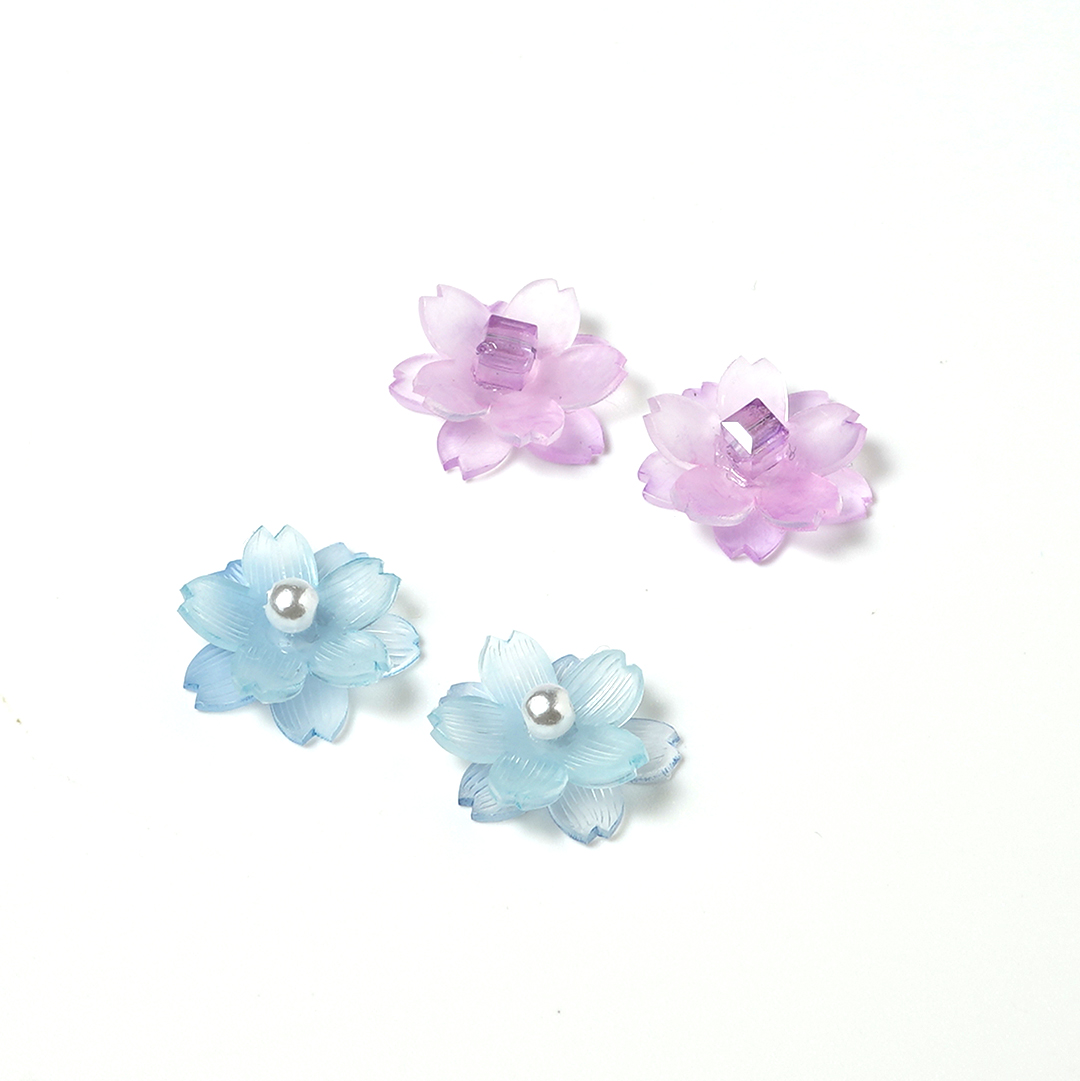 Shrink plastic flower accessory, small size