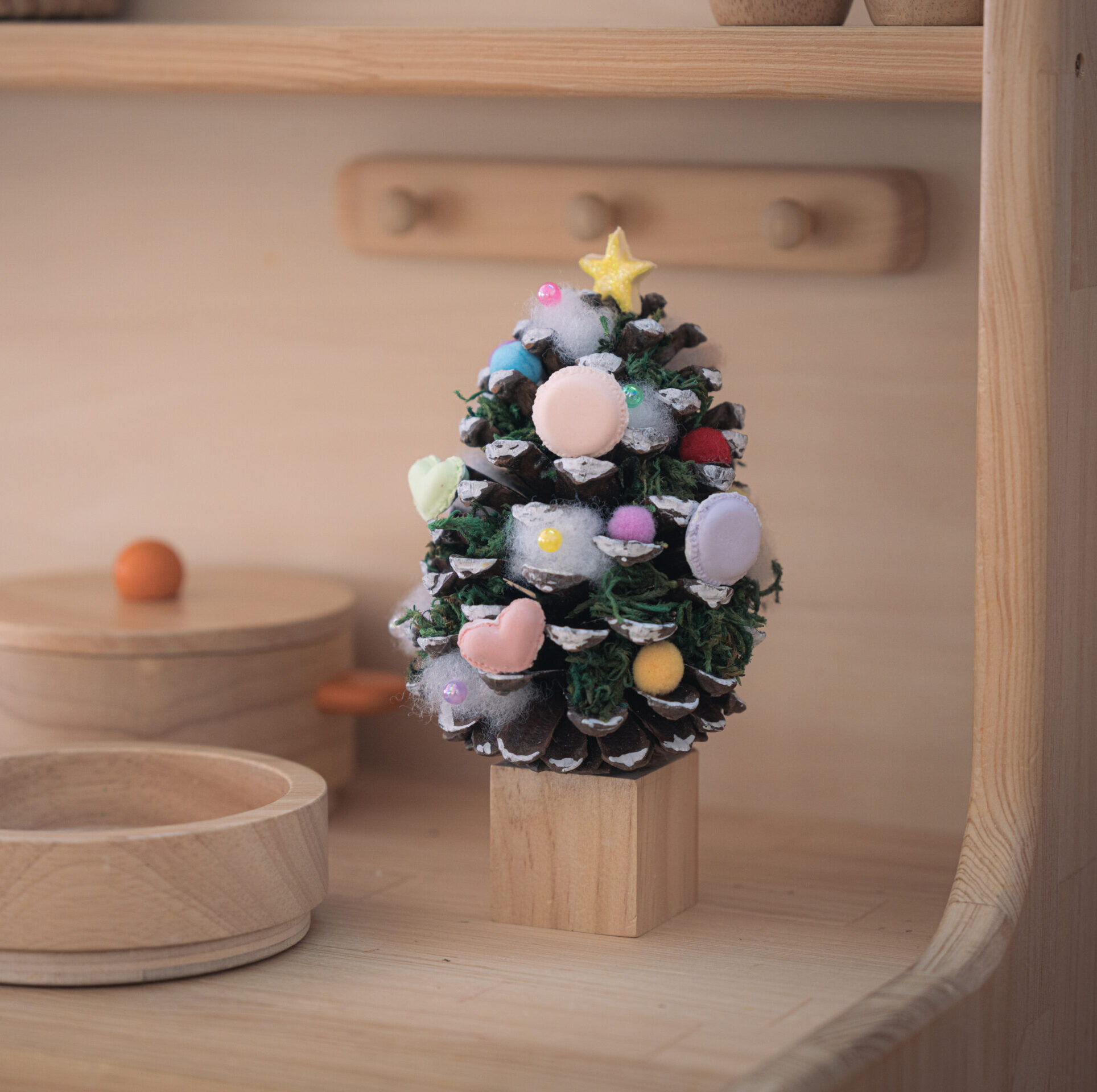 Macaron pine cone tree